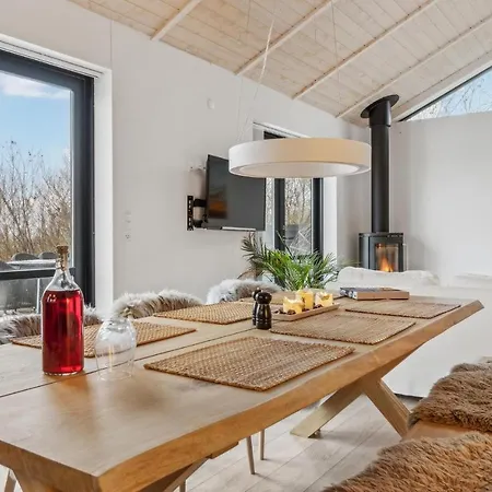 2 Bedroom Lovely In Lsted Olsted